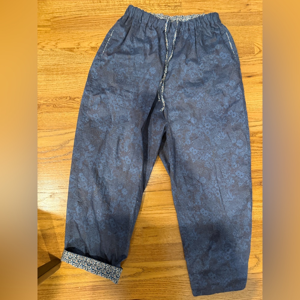 Wide Leg Pull-On Pants in Navy Floral Print